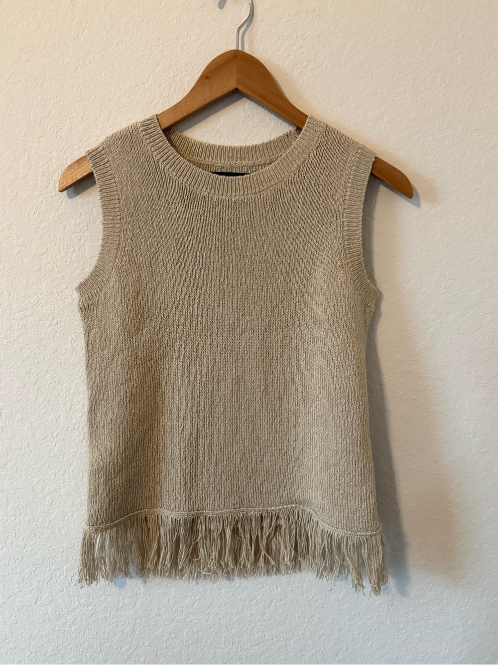 Women's Simply Vera Wang Cream Sleeveless Bohemian Fringe Sweater Tank Top XS